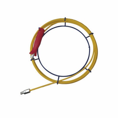 Kit ramonage poêle à pellet dans un bâti